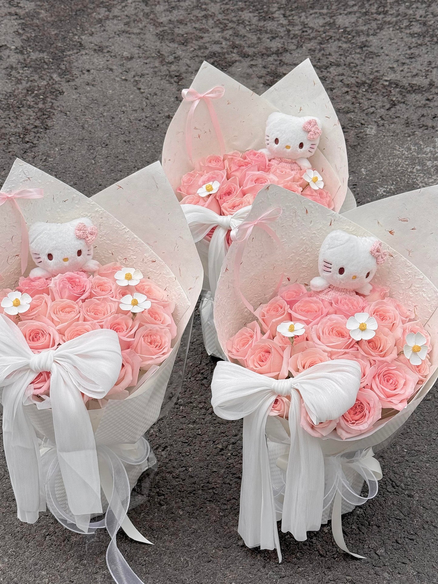 Hello Kitty Pink Rose Bouquet - Handmade & Fresh Flowers Gift for Her