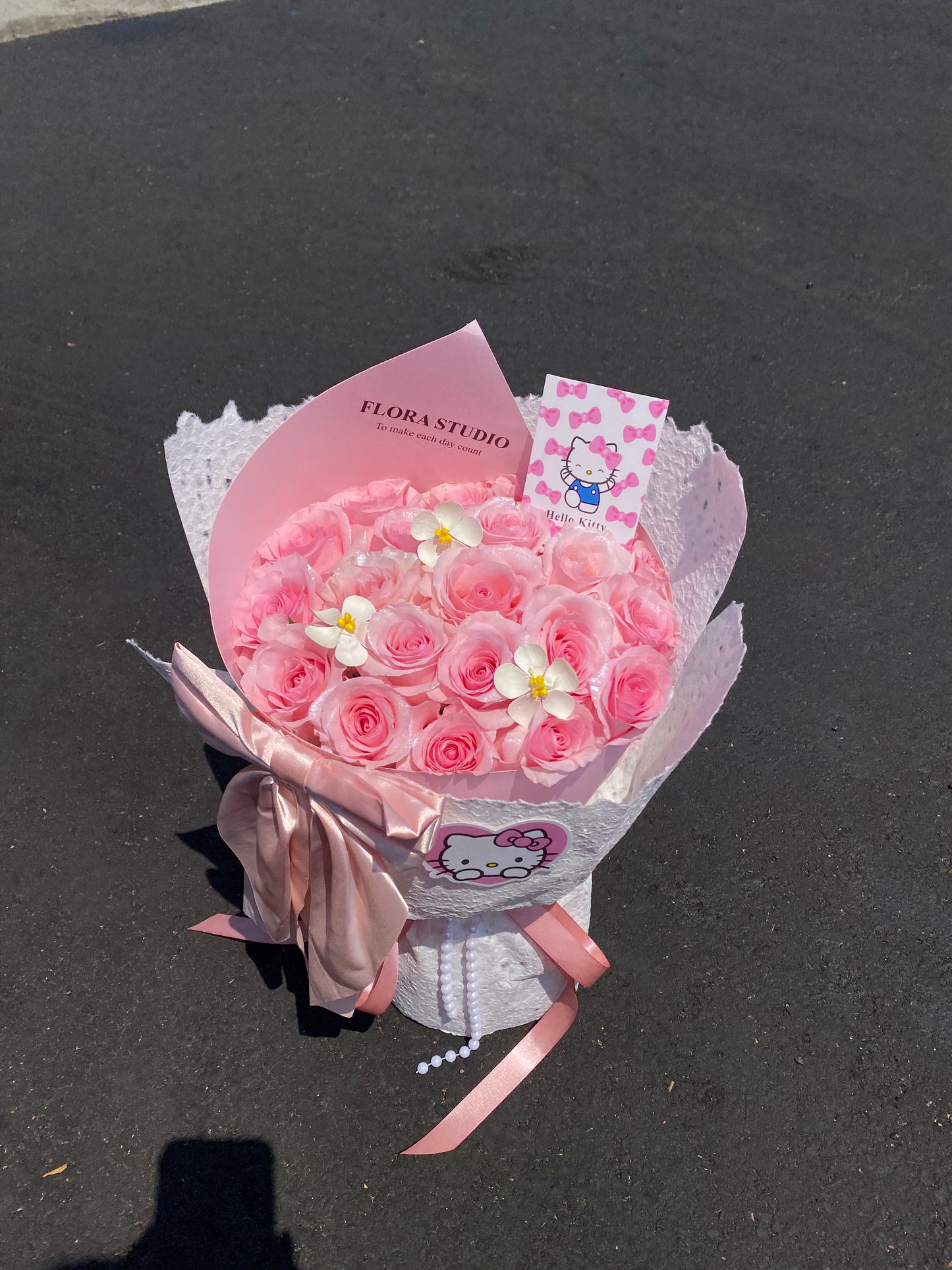 Hello Kitty Pink Rose Bouquet for Birthday & Valentine's Day