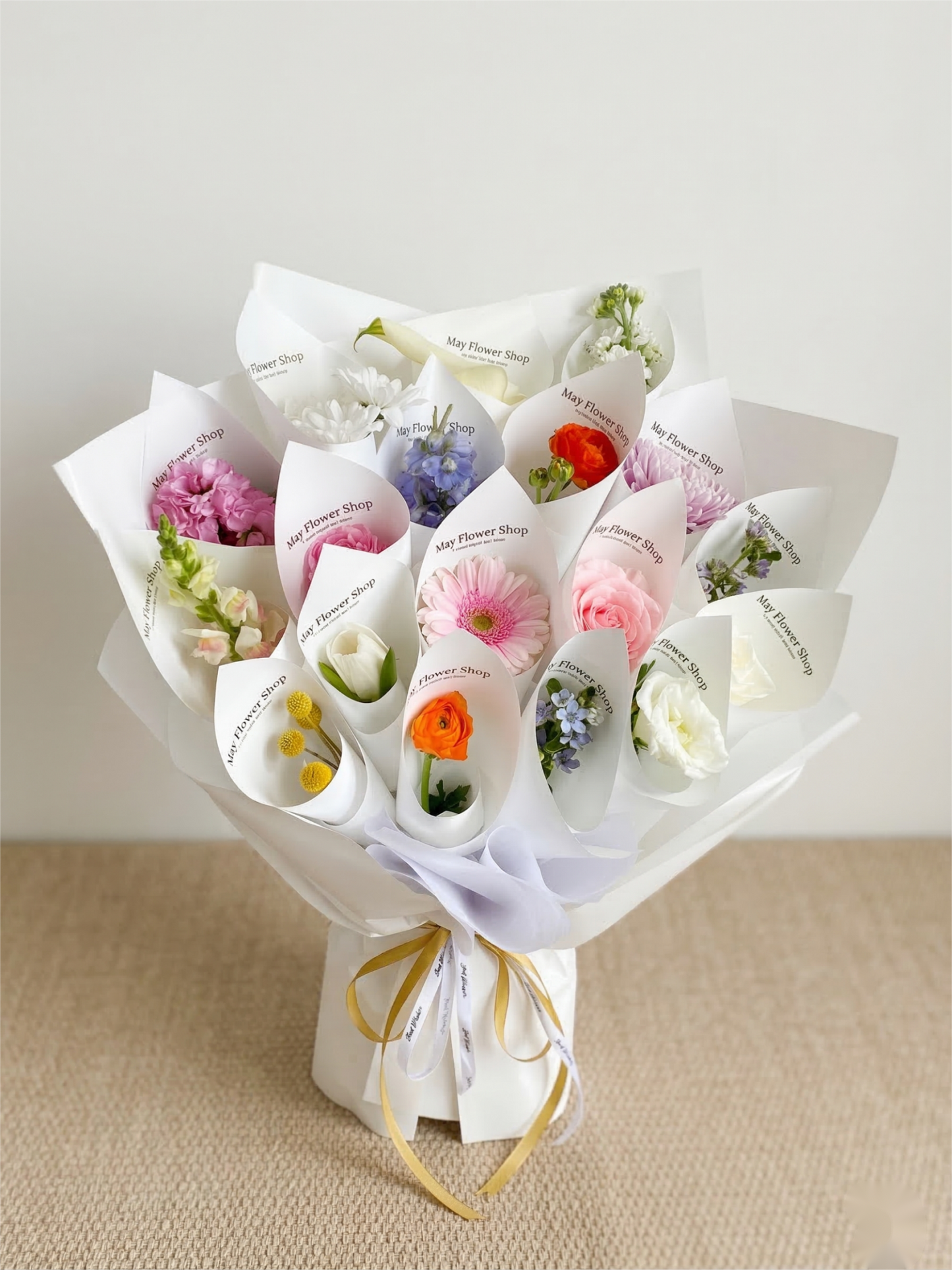 Multi-Bloom Floral Bouquet - 16 Pcs Assorted Fresh Flowers for Birthdays & Occasions